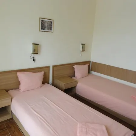 Hotel Diana 3 2*