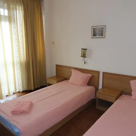 Hotel Diana 3 2*